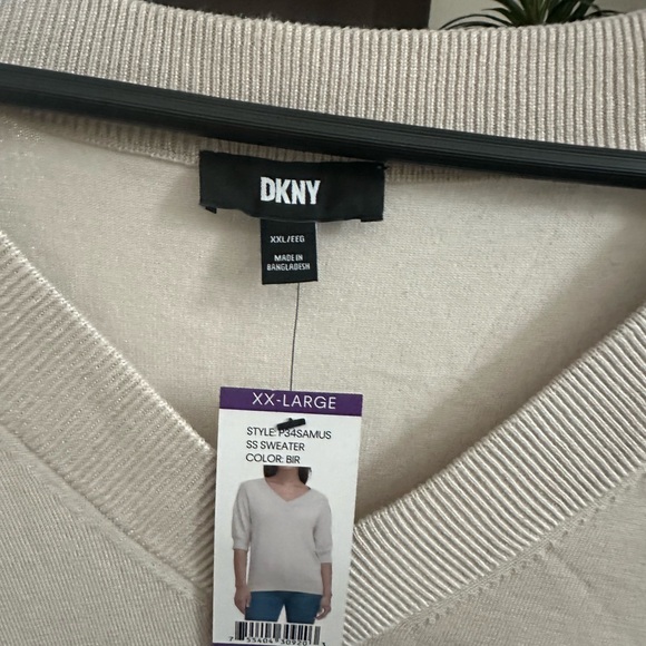 Nwt puff sleeve DKNY sweater. - Picture 5 of 5